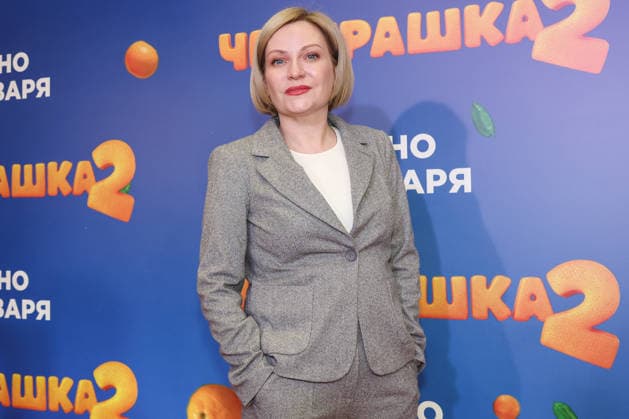 RUSSIA, MOSCOW - DECEMBER 24, 2025: Olga Lyubimova, Culture Minister of Russia, poses on the red carpet during the premiere of the family comedy Cheburashka 2 by Dmitry Dyachenko at the KARO 11 Oktyabr cinema on Novy Arbat Street (New Arbat Avenue). Valery Sharifulin TASS  86692834