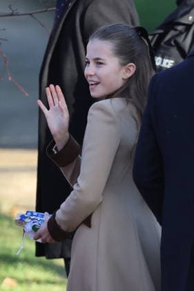. 25 12 2025. Sandringham , United Kingdom. UK Royals led by King Charles III and Queen Camilla , at the Christmas Day church service at Sandringham, United Kingdom,  xStephenxLockx xi-Imagesx IIM-26475-0008