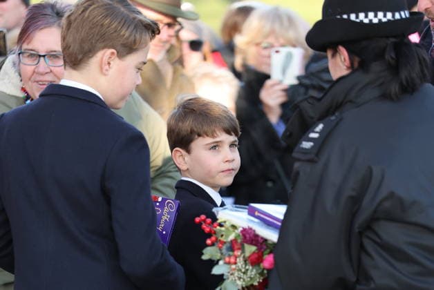 . 25 12 2025. Sandringham , United Kingdom. UK Royals led by King Charles III and Queen Camilla , at the Christmas Day church service at Sandringham, United Kingdom,  xStephenxLockx xi-Imagesx IIM-26475-0031