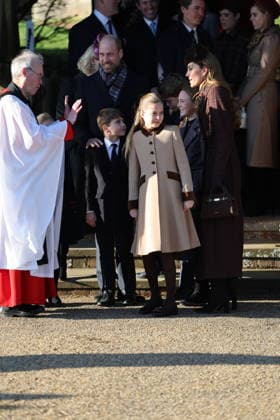 . 25 12 2025. Sandringham , United Kingdom. UK Royals led by King Charles III and Queen Camilla , at the Christmas Day church service at Sandringham, United Kingdom,  xStephenxLockx xi-Imagesx IIM-26475-0041