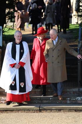. 25 12 2025. Sandringham , United Kingdom. UK Royals led by King Charles III and Queen Camilla , at the Christmas Day church service at Sandringham, United Kingdom,  xStephenxLockx xi-Imagesx IIM-26475-0050