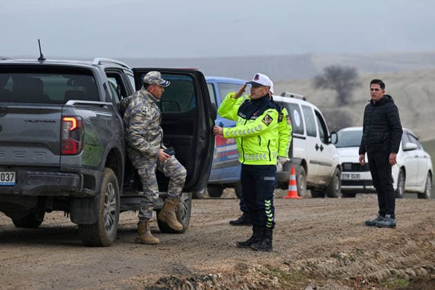 Search efforts continue at crash site of jet carrying Libya s army chief near Ankara ANKARA, TURKIYE - DECEMBER 25: Search operations continue around the wreckage of the private jet carrying Libyan Chief of General Staff General Mohammed Ali Al-Haddad, four accompanying passengers and three crew members in in the village of Kesikkavak, Haymana district of Ankara, Turkiye on December 25, 2025. Muhammed Abdullah Kurtar Anadolu Ankara Turkey. Editorial use only. Please get in touch for any other usage.  Copyright: x2025xAnadoluxMuhammedxAbdullahxKurtarx