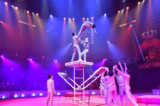 Show Premiere Winter Season 2025 Circus Krone Ich Du, Wir Krone Manege Kronebau Munich December 25, 2025