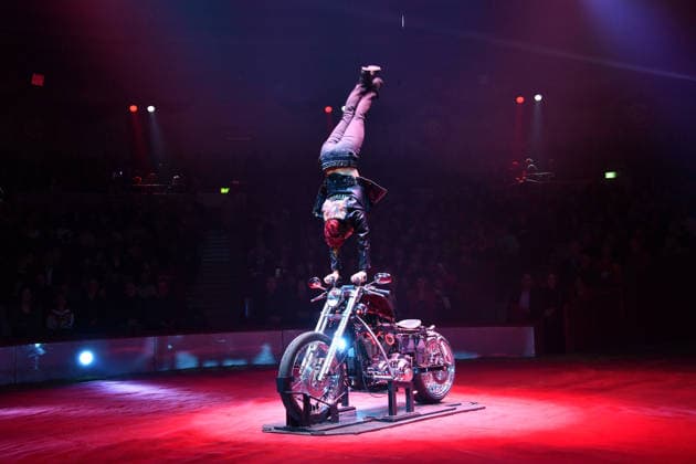 Show Premiere Winter Season 2025 Circus Krone Ich Du, Wir Krone Manege Kronebau Munich December 25, 2025