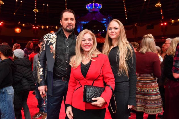 Martin Lacey jr And Julia Kent with daughter Premiere winter season 2025 Circus Krone Ich Du, Wir Krone Manege Kronebau Munich December 25, 2025