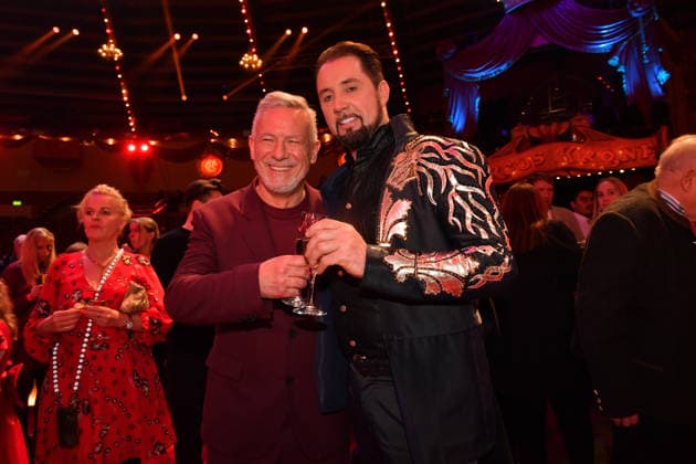 Otto Steiner and Martin Lacey jr Premiere winter season 2025 Circus Krone Ich Du, Wir Krone Manege Kronebau Munich December 25, 2025