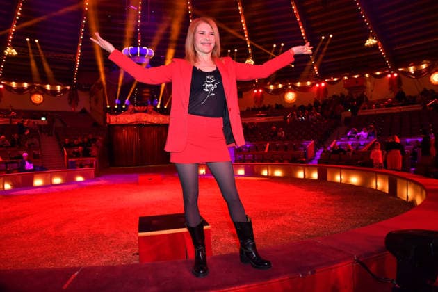 Silke Popp Premiere winter season 2025 Circus Krone Ich Du, Wir Krone Manege Kronebau Munich December 25, 2025