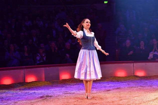 Jana Mandana Lacey Krone Show Premiere Winter Season 2025 Circus Krone Ich Du, Wir Krone Manege Kronebau Munich December 25, 2025