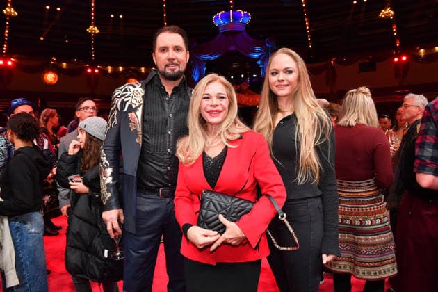 Martin Lacey jr And Julia Kent with daughter Premiere winter season 2025 Circus Krone Ich Du, Wir Krone Manege Kronebau Munich December 25, 2025