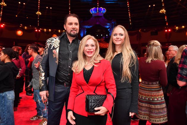 Martin Lacey jr And Julia Kent with daughter Premiere winter season 2025 Circus Krone Ich Du, Wir Krone Manege Kronebau Munich December 25, 2025