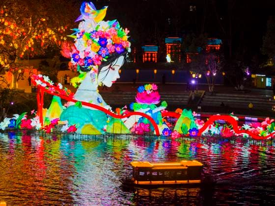 Festive Lantern Exhibited in Nanjing Tourists enjoy festive lanterns in Bailuzhou Park in Nanjing, Jiangsu Province, China on December 26, 2025. Nanjing Jiangsu China  Copyright: xCFOTOx i1766822426236