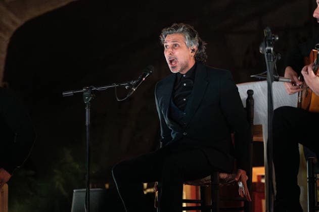 December 26, 2025, Madrid, Spain: The singer Jose Arcangel Ramos, known as Arcangel, performs during the concert at the parish of Our Lady of Guadalupe in Madrid. Madrid Spain - ZUMAs197 20251226_aaa_s197_083 Copyright: xAtilanoxGarciax