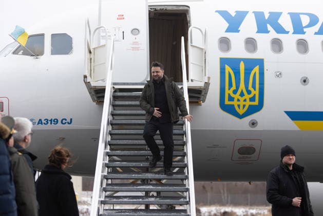December 27, 2025, Halifax, Ns, Canada: Ukrainian President Volodymyr Zelenskyy arrives in Halifax, N.S. on Saturday, December 27, 2025. Halifax Canada  - ZUMAc35_ 20251227_zaf_c35_015 Copyright: xRileyxSmithx