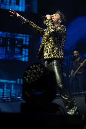 December 27, 2025, Madrid, Spain: Singer Gabriel de la Rosa, of the band Shinova performs during the concert at the Movistar Arena. Madrid Spain - ZUMAs197 20251227_aaa_s197_118 Copyright: xAtilanoxGarciax