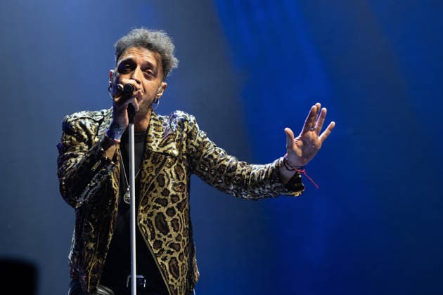 December 27, 2025, Madrid, Spain: Singer Gabriel de la Rosa, of the band Shinova performs during the concert at the Movistar Arena. Madrid Spain - ZUMAs197 20251227_aaa_s197_127 Copyright: xAtilanoxGarciax