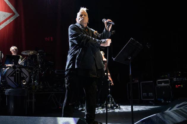 Public Image Ltd ( PiL) led by John Lydon perform at O2 Forum in London, UK - 27 Dec 2025 John Lydon seen performing live on stage with band PiL at O2 Forum Kentish Town. Band Public Image Ltd PiL fronted by John Lydon AKA Johnny Rotten performed at the O2 Forum Kentish Town, London, UK on the first date of their This is not the last tour, Winter UK Tour on December 27th 2025 Pil band members are John Lydon , Lu Edmonds, Scott Firth and Mark Roberts LONDON United Kingdom Copyright: xBonniexBritainx xSOPAxImagesx JHX09988