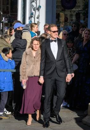 The wedding of Holly Ramsay to Adam Peaty The wedding of influencer Holly Ramsay to Olympic swimmer Adam Peaty at Bath Abbey (27 Dec 2025). - Tana Ramsay ahead of Bridesmaids icluding Tilly Ramsay. Sports presenter Dan Walker.  Copyright: xAdrianxSherrattx NINTCHDBPICT001048102936
