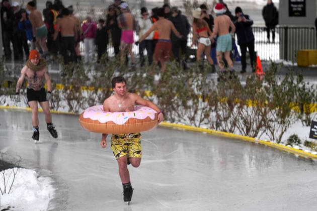 Polar Bear Skate in Toronto TORONTO, CANADA - DECEMBER 28 : People wearing bathing suits take part in the 2025 Toronto Polar Bear Skate on the Bentway’s outdoor ice trail in Toronto, Ontario on December 28, 2025. Mert Alper Dervis Anadolu Toronto Canada. Editorial use only. Please get in touch for any other usage.  Copyright: x2025xAnadoluxMertxAlperxDervisx
