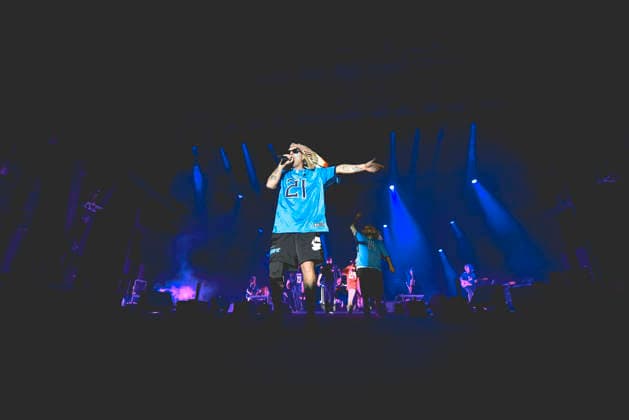 Clementino Live Tour 2025 in Napoli, Italy - 28 Dec 2025 Italian rapper Clemente Maccaro better known as Clementino performs live at PalaPartenope during his Tour 2025 in Napoli. Napoli Italy Copyright: xPaolaxVisonex xSOPAxImagesx PVClementino970