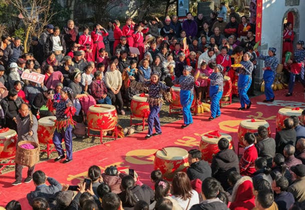 HUANGSHAN, CHINA - DECEMBER 28: Villagers walk on a catwalk during a village fashion show on December 28, 2025 in Shexian County, Huangshan City, Anhui Province of China. Nearly 200 villagers from 12 teams across Shexian County took center stage on the catwalk. They showcase various farming tools, agricultural products, cultural and tourism products through runway shows to greet the New Year.  Copyright: xVCGx 111612350758