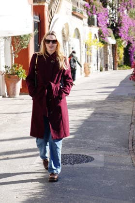 Alanah Bloor with Fred Topping in Capri - Italy Capri Hollywood actress Alanah Bloor from the series Sandokan with her boyfriend Fred Topping in Capri to receive the Capri Hollywood award. , on December 29, 2025, in Capri, Italy. Photo by Eugenio Blasio IPA ABACAPRESS.COM Capri Italy  Copyright: xIPA ABACAx
