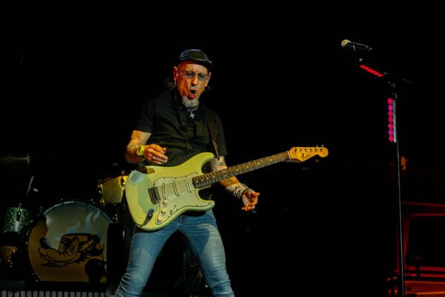 Fito Fitipaldis performs at the Movistar Arena The musical group Fito Fitipaldis during their concert at the Movistar Arena, on December 29, 2025, in Madrid Spain Fito y Fitipaldis return to the Movistar Arena in Madrid more than two years later, within their tour Aullidos Tour, in which they will combine their classic songs with new songs On the stage also sounds El monte de los aullidos, their eighth album Espana  Copyright: xRicardoxRubiox 7190304
