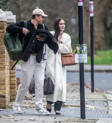 Adam Peaty and Holly Ramsay 29 12 2025 Adam Peaty and new wife, Holly, leave London for their honeymoon. .They left Gordon Ramsay’s Wandsworh home after their Christmas wedding.  Copyright: xRayxCollins.x NINTCHDBPICT001048414830