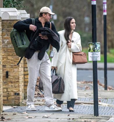 Adam Peaty and Holly Ramsay 29 12 2025 Adam Peaty and new wife, Holly, leave London for their honeymoon. .They left Gordon Ramsay’s Wandsworh home after their Christmas wedding.  Copyright: xRayxCollins.x NINTCHDBPICT001048415413