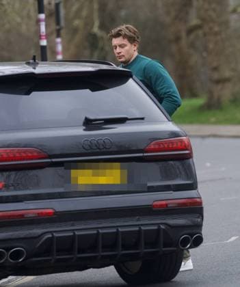 Adam Peaty and Holly Ramsay 29 12 2025 Adam Peaty arrives back at Gordon Ramsay’s Wandsworth home after Peaty’s marriage to Ramsay’s daughter Holly.  Copyright: xRayxCollins.x NINTCHDBPICT001048412358