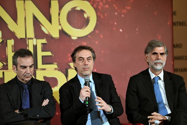 December 30, 2025, Catanzaro, Catanzaro, Italy: Press conference for the presentation of RAI s New Year s Eve program, L anno che verro , at the S. Giovanni Complex, Catanzaro. Pictured: Seated from left: Roberto Occhiuto, President of the Calabria Region; Nicola Fiorita, Mayor of Catanzaro; Sergio Santo, CEO of RAI COM Catanzaro, Italy 30 December 2025 Catanzaro Italy - ZUMAa289 20251230_zia_a289_075 Copyright: xValeriaxFerrarox