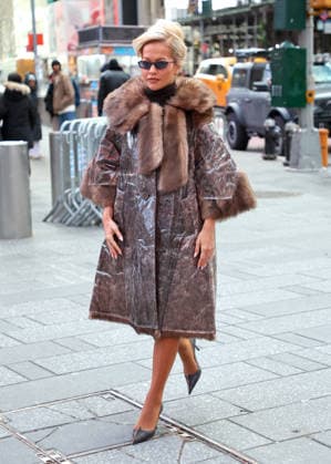 Rita Ora and Ryan Seacrest out in Times Square Singer Rita Ora with TV host Ryan Seacrest are walking in Times Square ahead of tomorrow Dick Clark s New Year s Rockin Eve in New York, NY on December 30, 2025. Photo by Dylan Travis ABACAPRESS.COM New York City New York United States  Copyright: xDylanxTravis ABACAx
