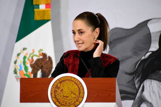 Mexico™s President Claudia Sheinbaum News Conference Mexican President Claudia Sheinbaum Pardo speaks during a news conference about comprehensive care for the victims and those injured in the Interoceanic Train derailment in the state of Oaxaca, at the National Palace. on December 30, 2025, in Mexico City, Mexico. (Photo by Luis Barron Eyepix Group) Copyright: xLuisxBarronx xEyepixxGroupx LB_30122025_174409