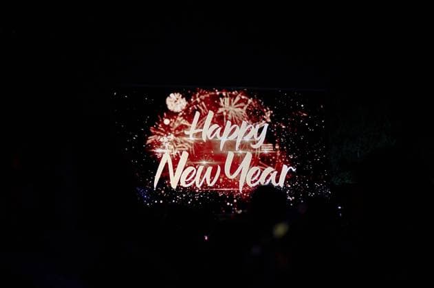 New Year s celebrations in Christchurch, New Zealand CHRISTCHURCH, NEW ZEALAND - DECEMBER 31: A sign reading Happy New Year is seen as people gather for early evening celebrations during the New Year’s Eve program at Hagley Park in Christchurch, New Zealand, on December 31, 2025. Lynne McAra Clark Anadolu Christchurch New Zealand. Editorial use only. Please get in touch for any other usage.  Copyright: x2025xAnadoluxLynnexMcAraxClarkx