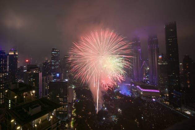 Kuala Lumpur welcomes the New Year KUALA LUMPUR, MALAYSIA - JANUARY 1: Fireworks light up the sky above the iconic Petronas Twin Towers as New Year’s celebrations mark the beginning of 2026 in Kuala Lumpur, Malaysia, on January 1, 2026. Syaiful Redzuan Anadolu Kuala Lumpur Malaysia. Editorial use only. Please get in touch for any other usage.  Copyright: x2025xAnadoluxSyaifulxRedzuanx