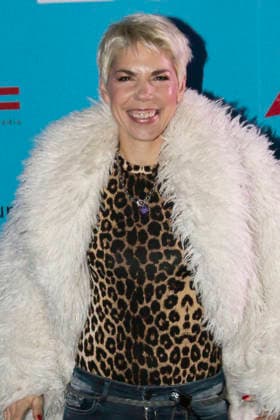 abb T Seven German singer and presenter, he band Mr President in front of the blue photo wall at the ZDF New Years Eve Show Welcome 2026 in the Port of Hamburg on 31 12 2025 Hamburg Germany