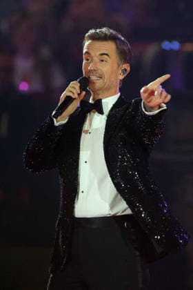 Silvester Schlagerboom 2026 live Die Wunderlichtershow Florian Silbereisen Silvester Schlagerboom 2026 on December 31, 2025 in the basketball arena of FC Bayern Munich, BMW Park Munich