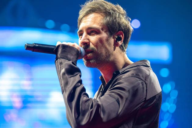 Max Giesinger Max Giesinger, German singer, songwriter and music producer , Holiday on Ice CINEMA OF DREAMS, Premiere in Munich with guest star Max Giesinger, 02 01 2026 Muenchen Bayern Germany Copyright: xkolbert-press UlrichxGamelx
