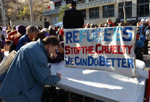World Refugee Day in Melbourne MELBOURNE, AUSTRALIA - JUNE 21: People hold banners as they gather to mark World Refugee Day in Melbourne, Australia on June 21, 2015. Queensland Australia. Editorial use only. Please get in touch for any other usage.  Copyright: x2025xAnadoluxRecepxÅžakarx