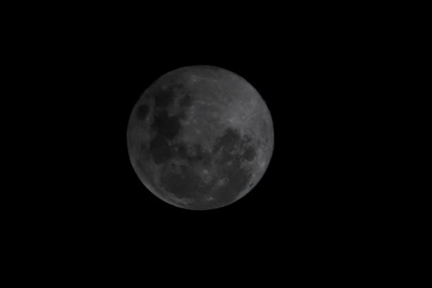 January 2, 2026, Chalco, State Of Mexico, Mexico: The new year 2026 began with one of the most striking and luminous natural phenomena: the Full Moon, or Super Wolf Moon. This winter phenomenon occurs when the moon is closer to Earth than usual, making it fully visible to the naked eye from Chalco, State of Mexico, without the need for telescopes or similar devices. The name Wolf Moon has several origins. Some say it s because wolves howl more when this natural satellite is visible; a Sioux legend refers to it as the moon when wolves run together, just to mention a few possible origins of the name. Chalco Mexico - ZUMAp204 20260102_zip_p204_015 Copyright: xJosuexPerezx