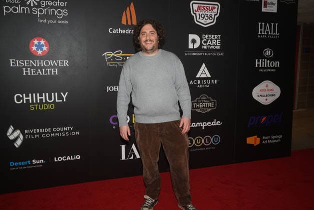 January 2, 2026, Palm Springs, California, USA: OLIVER COOPER ( Burt ), arrives on the red carpet for the Opening Night screening of Calle Malaga Palm Springs USA - ZUMAp226 20260102_zep_p226_014 Copyright: xPatrickxPerezx
