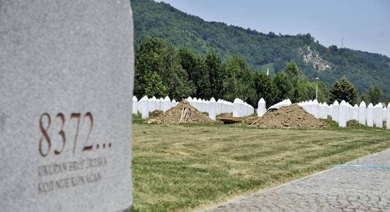 Funerals of 136 Bosnian victims to mark anniversary SREBRENICA, BOSNIA AND HERZEGOVINA - JULY 8: New graves are dug on July 8, 2015 at Potocari memorial center where the burial of 136 victims identified over the past year will be held to mark the 20th anniversary of the Srebrenica massacre in Bosnia and Herzegovina. Since the end of the war, hundreds of Bosniak families have searched for missing relatives, most of who were buried in mass graves around the country. A total of 6,166 Srebrenica victims have been buried at Potocari and a further 230 are buried outside the town. Srebrenica Republika Srpska. Editorial use only. Please get in touch for any other usage.  Copyright: x2025xAnadoluxSamirxYordamovicx