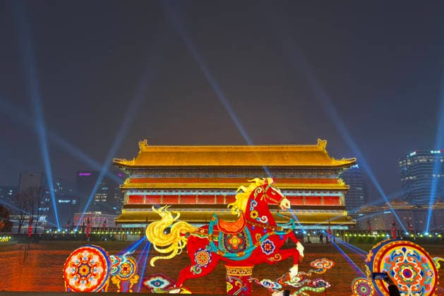 XI AN, CHINA - JANUARY 02: People view lantern displays during 2026 Xi an City Wall Lantern Festival on January 2, 2026 in Xi an, Shaanxi Province of China. The 2026 Xi an City Wall Lantern Festival was launched on New Year s Day, extending its radiance for an unprecedented 81 days until March 22.  Copyright: xVCGx 111613059246