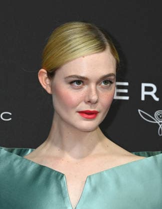 Palm Springs International Film Festival 2026 Elle Fanning arriving at the 37th Annual Palm Springs International Film Festival held at the Palm Springs Convention Center on January 3, 2026 in Palm Springs, CA. Palm Springs Palm Springs Convention Center California USA Copyright: xTArroyo xAFF-USA.comx