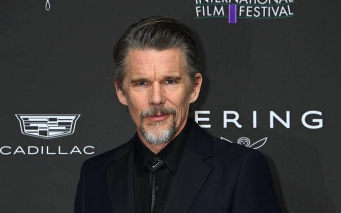 Palm Springs International Film Festival 2026 Ethan Hawke arriving at the 37th Annual Palm Springs International Film Festival held at the Palm Springs Convention Center on January 3, 2026 in Palm Springs, CA. Palm Springs Palm Springs Convention Center California USA Copyright: xTArroyo xAFF-USA.comx