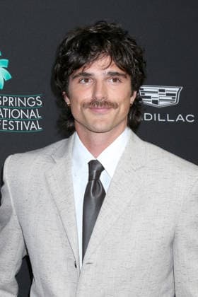 USA - 37th Palm Springs International Film Festival Gala - Palm Springs LOS ANGELES - JAN 3: Jacob Elordi at 37th Palm Springs International Film Festival Gala at the Convention Center on January 3, 2026 in Palm Springs, CA Palm Springs CA USA  Copyright: xKathyxHutchinsx xHutchinsxPhotox