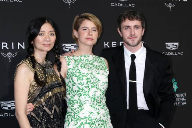 January 4, 2026, Palm Springs, Ca, USA: LOS ANGELES - JAN 3: Chloe Zhao, Jessie Buckley, Paul Mescal at 37th Palm Springs International Film Festival Gala at the Convention Center on January 3, 2026 in Palm Springs, CA Palm Springs USA - ZUMAnc22 20260104_zaa_nc22_044 Copyright: xKathyxHutchinsx