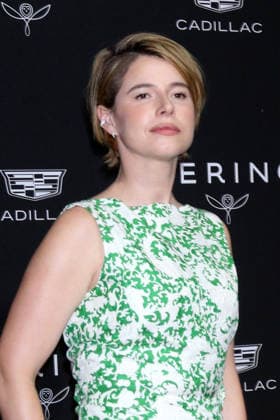 January 4, 2026, Palm Springs, Ca, USA: LOS ANGELES - JAN 3: Jessie Buckley at 37th Palm Springs International Film Festival Gala at the Convention Center on January 3, 2026 in Palm Springs, CA Palm Springs USA - ZUMAb170 20260104_aap_b170_046 Copyright: xKayxBlakex