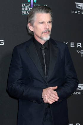 January 4, 2026, Palm Springs, Ca, USA: LOS ANGELES - JAN 3: Ethan Hawke at 37th Palm Springs International Film Festival Gala at the Convention Center on January 3, 2026 in Palm Springs, CA Palm Springs USA - ZUMAb170 20260104_aap_b170_089 Copyright: xKayxBlakex