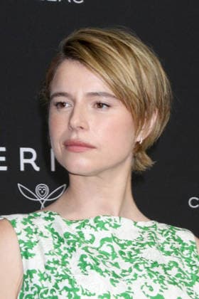 January 4, 2026, Palm Springs, Ca, USA: LOS ANGELES - JAN 3: Jessie Buckley at 37th Palm Springs International Film Festival Gala at the Convention Center on January 3, 2026 in Palm Springs, CA Palm Springs USA - ZUMAb170 20260104_aap_b170_090 Copyright: xKayxBlakex