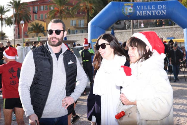 Louis Sarkozy in Menton For New Year’s Day Dip - France Louis Sarkozy and his wife Nathali at Sablettes beach for the New Year s Day swim and at the Menton market in Menton, France, on January 4, 2026. Photo by JC Vinaj ABACAPRESS.COM Menton France  Copyright: xVinajxJean-Charles ABACAx